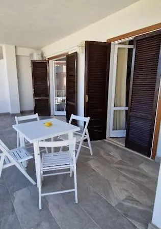Bella Vista Coastal Retreat - 5 Minutes From The Sea Apartment